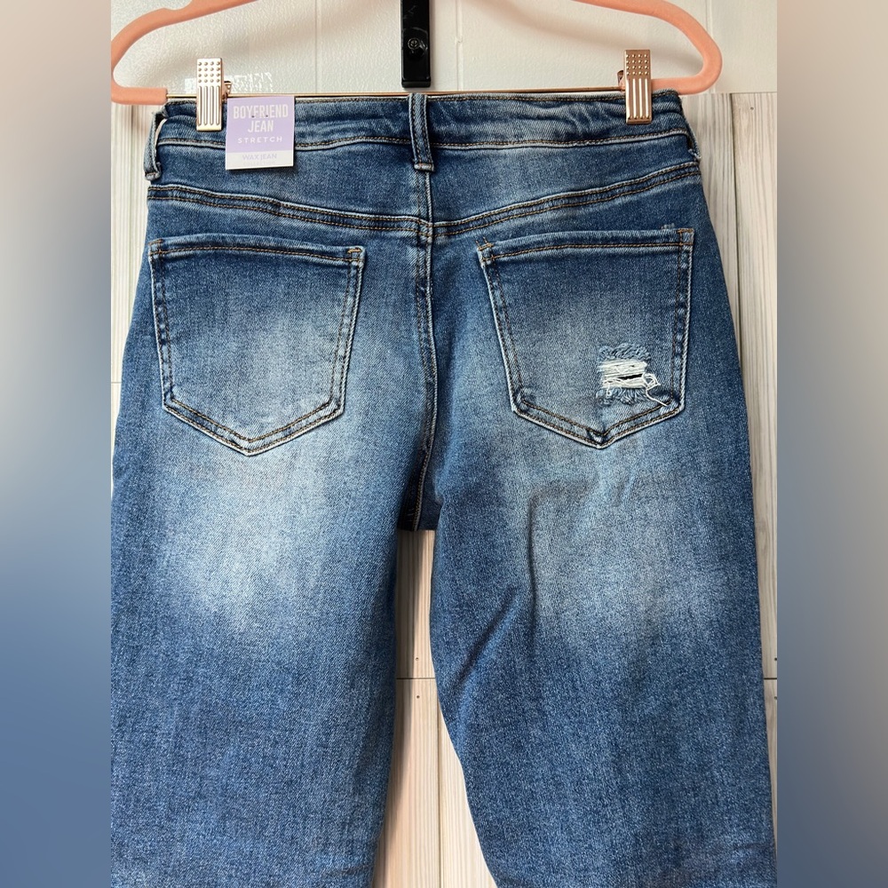 🍀$3/$30 Boyfriend fit med wash ripped jeans - Picture 7 of 7